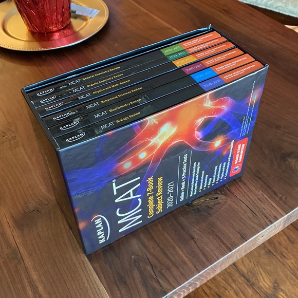 Good cond!! Kaplan 2020-2021 MCAT Complete 7-Book Subject Review!! - Picture 4 of 9
